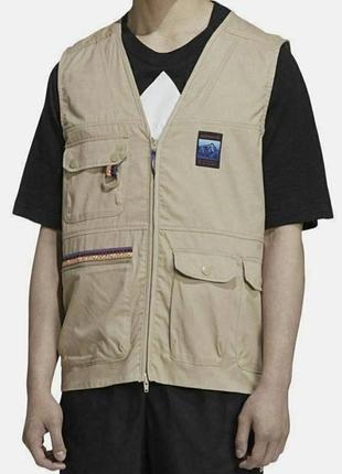 Adidas  жилетка