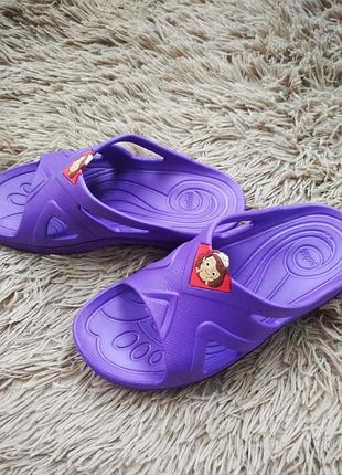 Шльопанці для дівчинки р/р 36(пінка,устілка 22,5см)