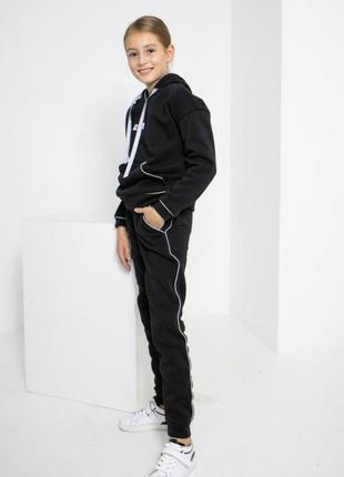 Шикарний костюм на дівчинку