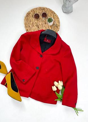 Пальто вкорочене