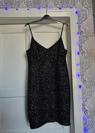 Класнюча вечірня сукня з блискітками