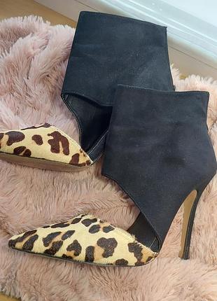 Босоніжки туфлі на шпильці леопардовий принт поні
