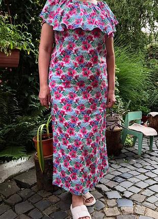 Цветочное длинное платье с коротким рукавом