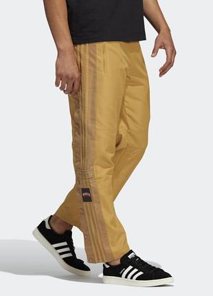Новые брюки slides adidas