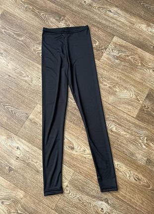 Чорні лосіни дайвінг