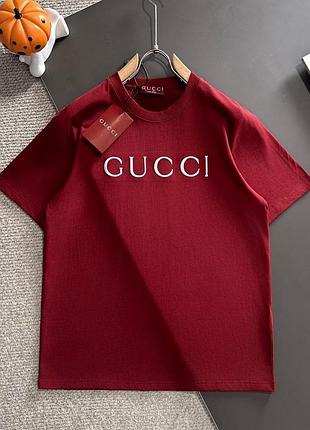 Футболка жіноча