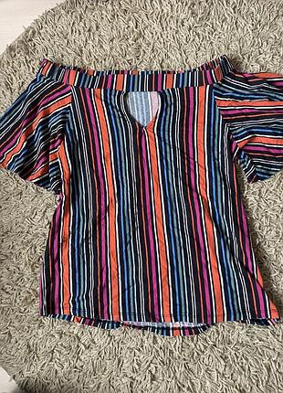 Футболка на плечі f&f