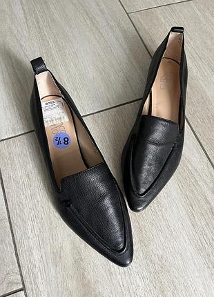 Жіночі чорні шкіряні мокасини franco sarto