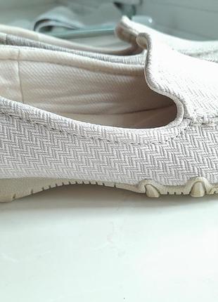 Мокасини skechers.