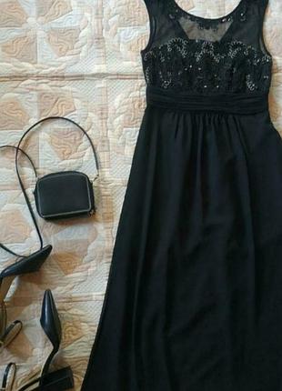 Шикарное праздничное вечернее платье