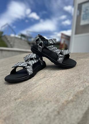 Дитячі спортивні сандалі jack wolfskin. оригінал.