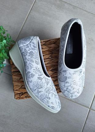 Туфли эластичные на полную или проблемную 37