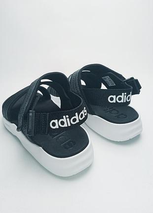 Фирменные спортивные босоножки от adidas (адидас)4 фото