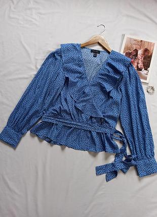 Голубая блуза в горох с завязками на талии/с оборками/с воланами/на запах