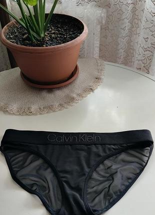 Трусики от calvin klein (s)