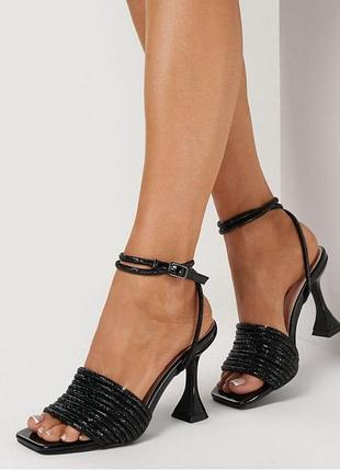 Босоножкие женские черные экокожа со стразами на широкой шпильке
