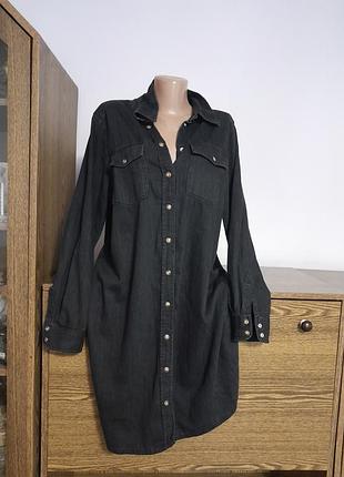 Платье джинсовое на заклепках