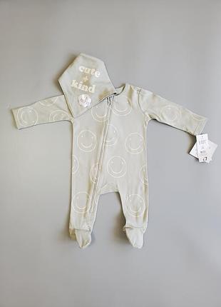 Комплект ползунки и слюнявчик от бренда george