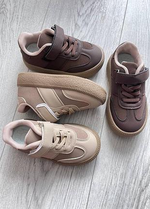 Кроссовки детские