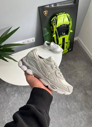 Кросівки asics