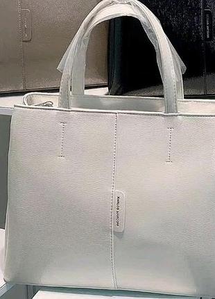 Содержание женская сумка среднего размера