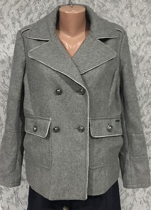 Пальто коротке