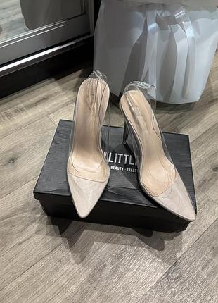Прозорі туфлі від prettylittething