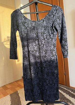 Элегантное вечернее бархатное платье stradivarius, размер s