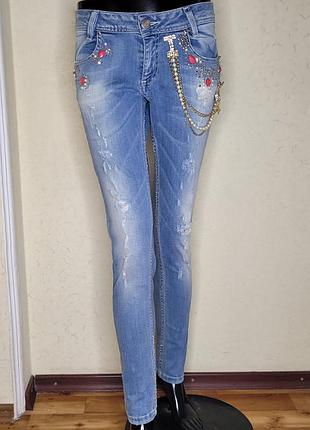Блакитні джинси