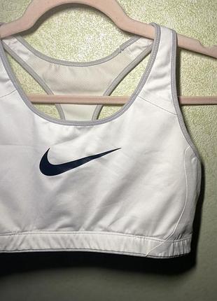Спортивний топ nike