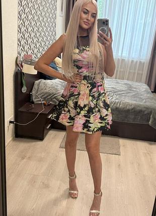 Женское платье