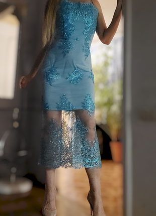Платье голубое, кружево с бисером на сетке, размеры m и s.