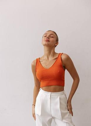 Вязаный базовый кроп топ
