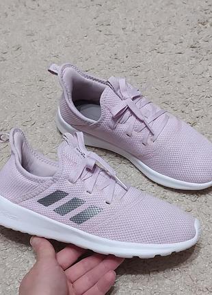 Кроссовки adidas сиреневого цвета