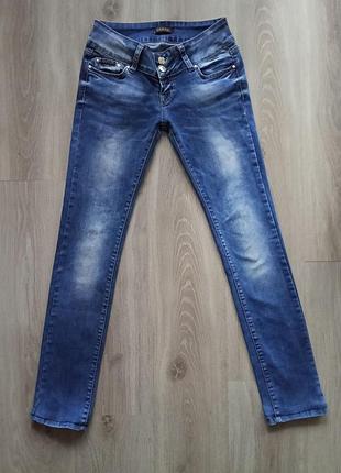 Джинсы gucci original женские размер 28, состояние идеальное