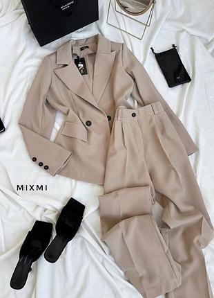 Жіночий літній класичний діловий бежевий костюм трійка жилетка піджак та штани