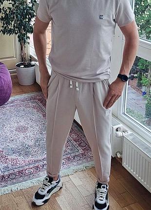 Чоловічий костюм