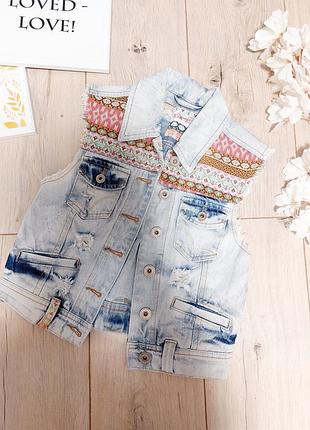 Крута джинсова жилетка denim co зі вставками xs-s