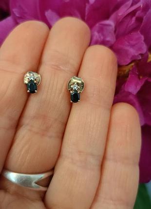 Сережки гвоздики пуссети срібні фіаніт,сапфір 925 sts