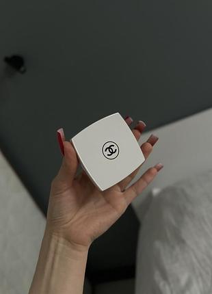 Дзеркало шанель chanel