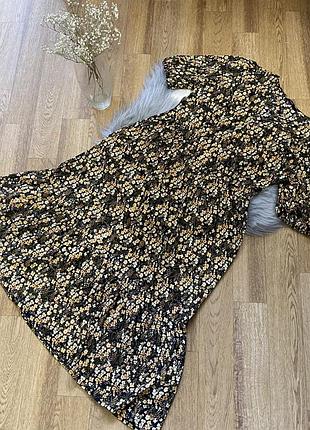 Неймовірна сукня в квітковий принт з рукавами ліхтариками батал/великий розмір