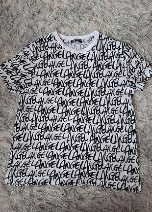 Футболка модная в принт