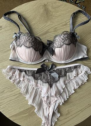 Вишуканий комплект білизни la senza