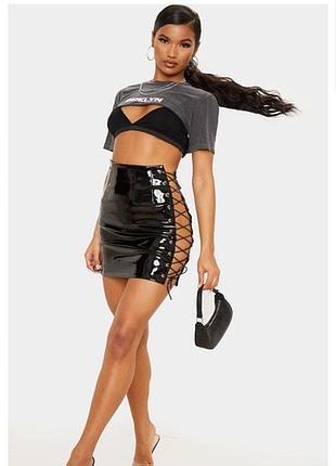 Юбка винил секси шнуровка по бокам лаковая готичная готическая