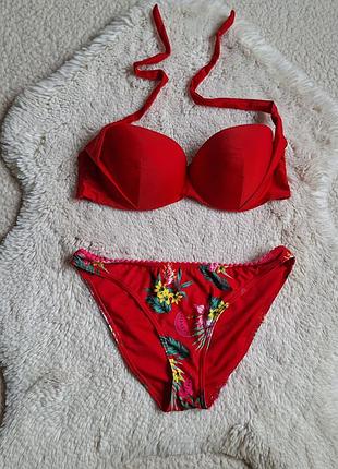 Купальник с пуш апом