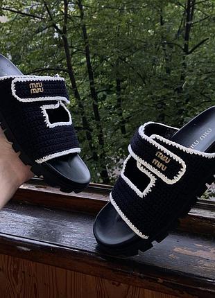 Жіночі вʼязані шльопанці miu miu