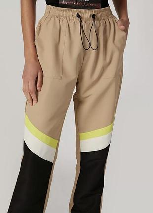 Джогери бежеві на затяжках