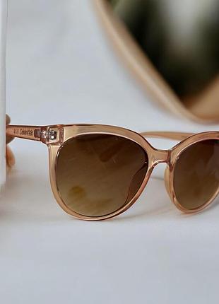 Жіночі окуляри calvin klein