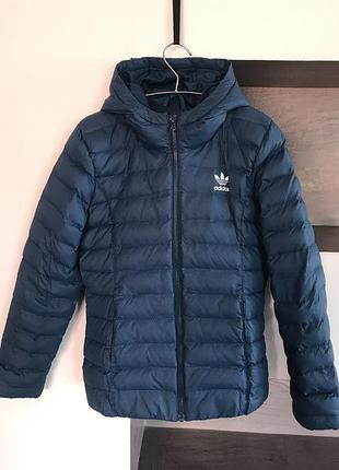 Куртка adidas-100% оригінальна,стьобана,синя,легка,жіноча,з капюшоном