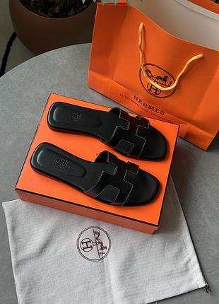 Жіночі шкіряні шльопанці h… oran sandals black calfskin